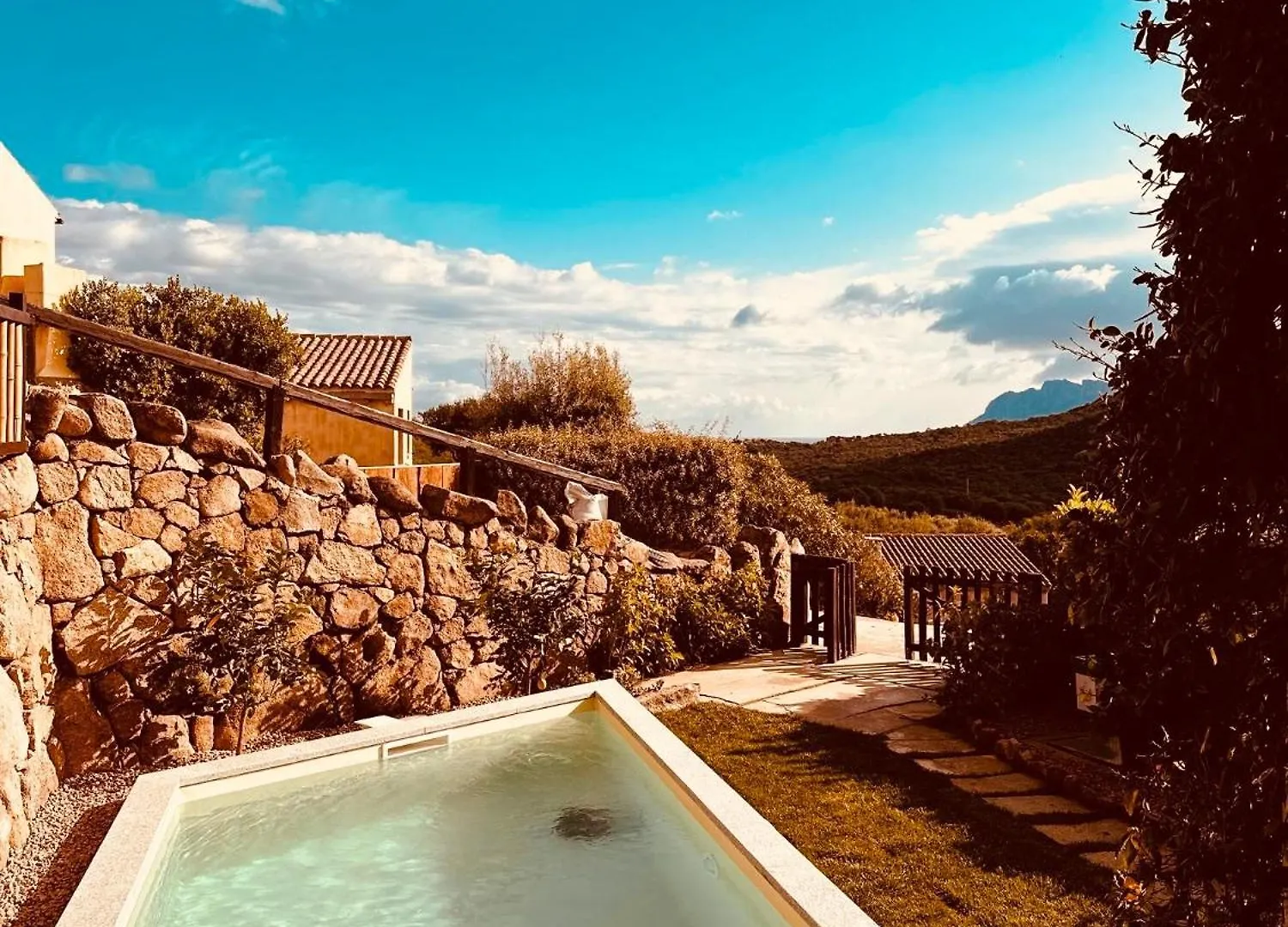 Apartament Isola Sarda Appart Nice Murta Maria