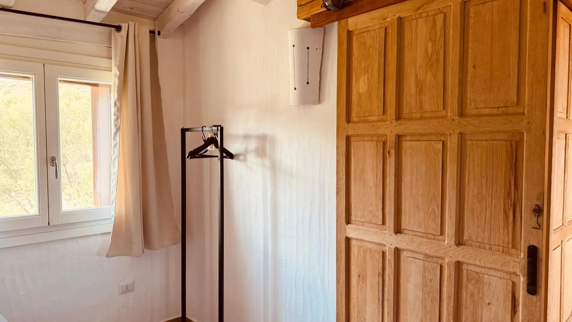 Apartament Isola Sarda Appart Nice Murta Maria